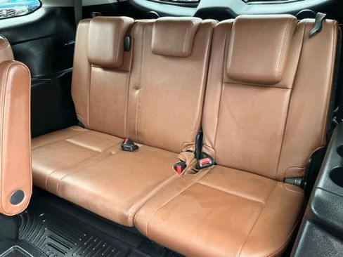 Used 2018 Toyota Highlander Limited Platinum image 8