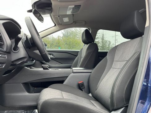 Used 2025 Nissan Rogue SV image 29