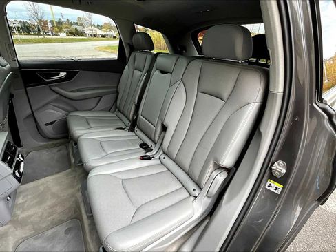 Used 2019 Audi Q7 3.0T Prestige image 19