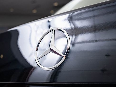 Certified 2025 Mercedes-Benz C 300 4MATIC Sedan image 17