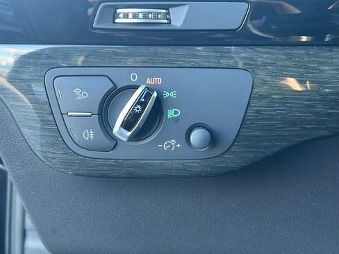 Used 2017 Audi Q7 3.0T Premium Plus image 17