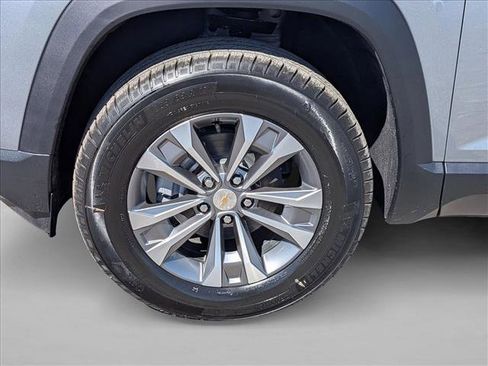 New 2026 Chevrolet Equinox LT w/ Safety and Technology Package AWD/4WD image 10