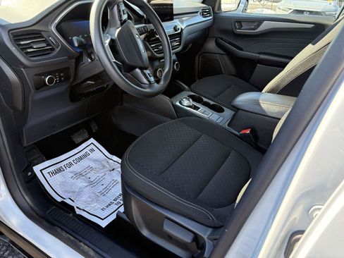 Used 2025 Ford Escape Active image 14