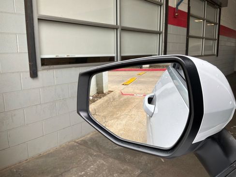 Used 2026 Kia Sportage LX FWD image 18