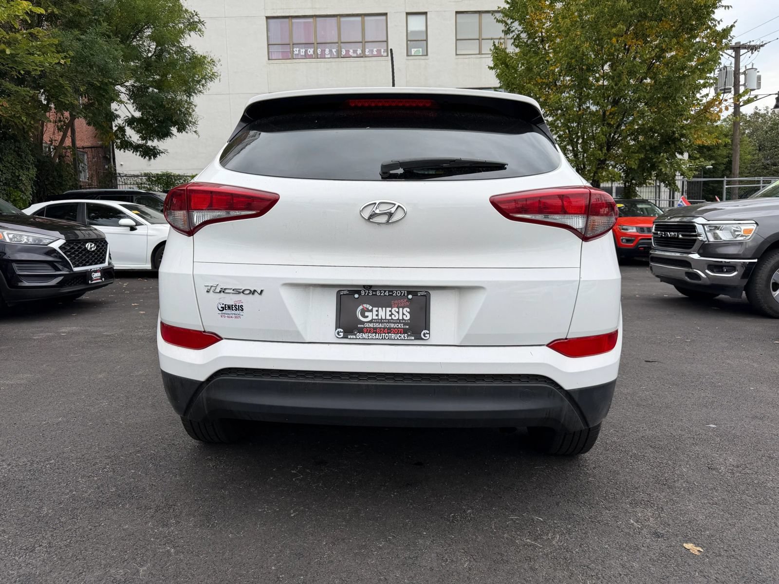 Used 2017 Hyundai Tucson SE w/ SE Popular Package 02 AWD/4WD image 8
