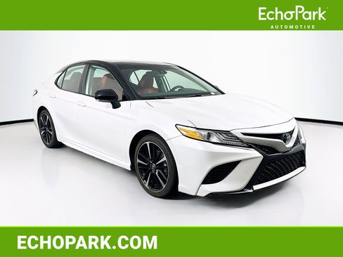 Used 2020 Toyota Camry XSE FWD image 1
