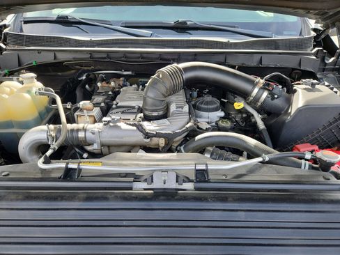 Used 2017 Nissan Titan Platinum Reserve image 22