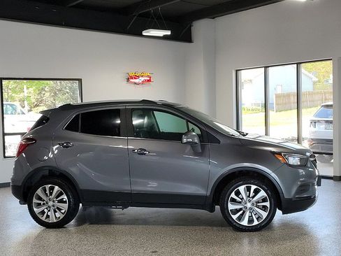 Used 2019 Buick Encore Preferred AWD/4WD image 1