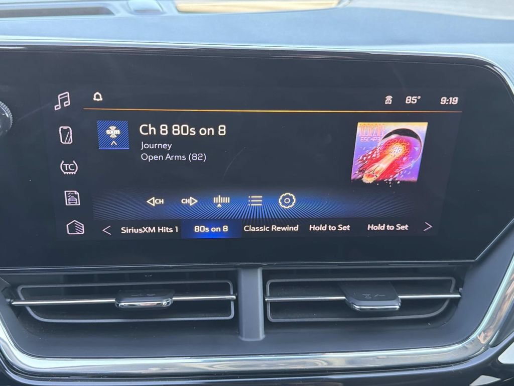 Used 2025 Chevrolet Trax ACTIV w/ Sunroof Package FWD image 23