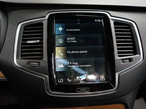 Used 2022 Volvo XC90 T6 Momentum image 32