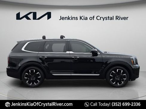 Used 2024 Kia Telluride SX Prestige w/ Towing Package AWD/4WD image 4