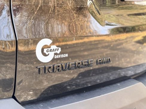 Used 2022 Chevrolet Traverse RS w/ LPO, Floor Liner Package image 34