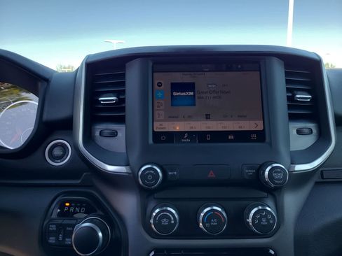 Used 2022 RAM 1500 Big Horn AWD/4WD image 24