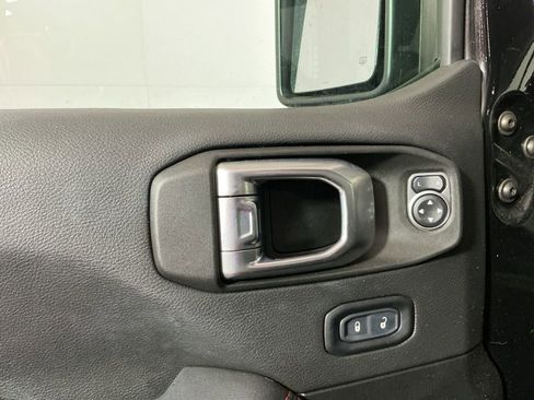 Used 2022 Jeep Wrangler Unlimited Rubicon w/ Steel Bumper Group image 19