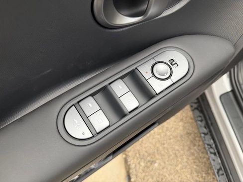 New 2026 Hyundai Ioniq 5 SEL image 25