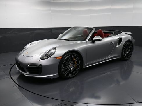 Certified 2015 Porsche 911 Turbo S image 34