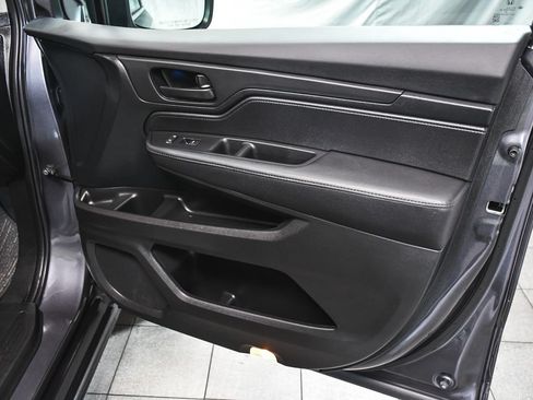 Used 2023 Honda Odyssey EX-L image 16
