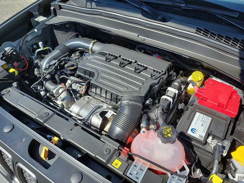 New 2023 Jeep Renegade Trailhawk w/ Sun/Sound Group image 21