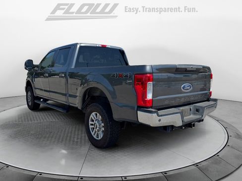 Used 2017 Ford F250 XLT w/ XLT Value Package AWD/4WD image 5