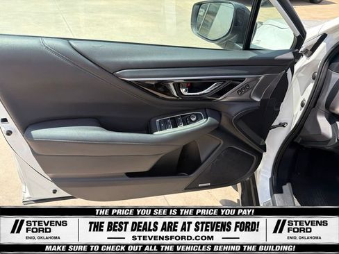 Used 2025 Subaru Outback Limited AWD/4WD image 18