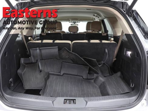 Used 2024 Ford Explorer 4WD image 9