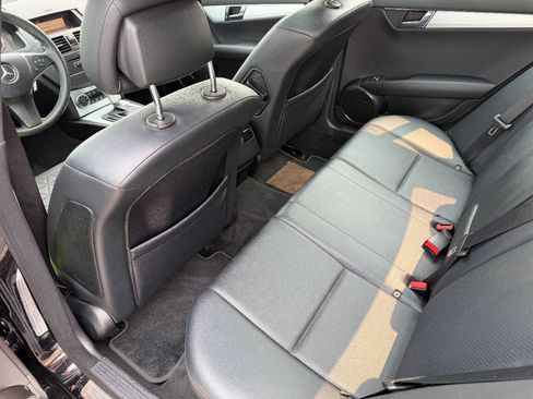Used 2008 Mercedes-Benz C 300 4MATIC Sedan image 16