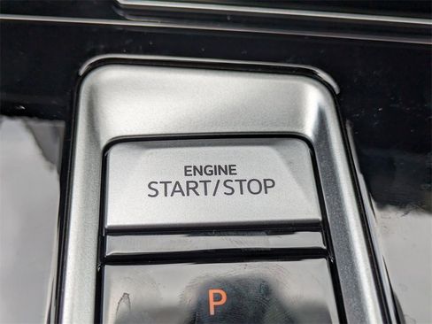 New 2025 Volkswagen Atlas Cross Sport SE image 28