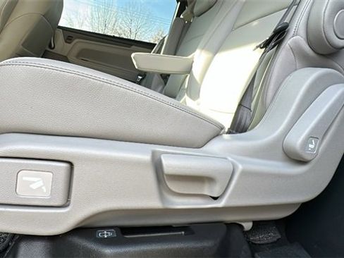 Used 2023 Honda Odyssey EX-L image 35