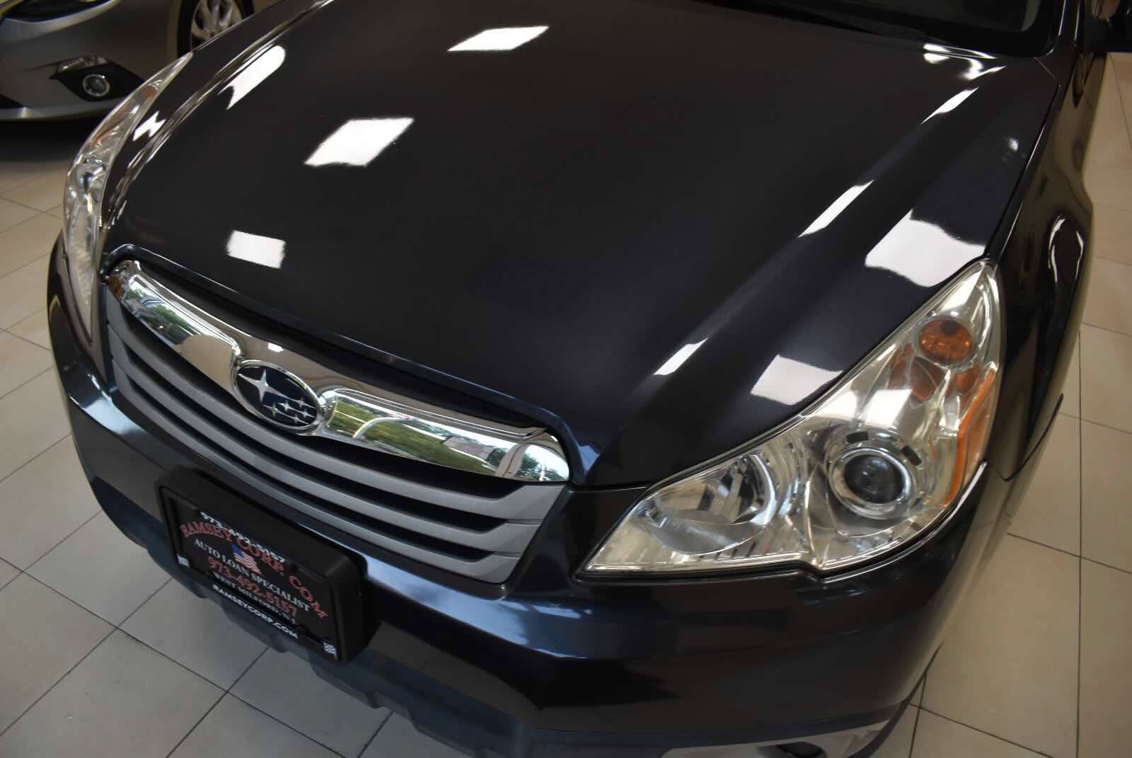 Used 2011 Subaru Outback 2.5i Premium w/ All-Weather Pkg AWD/4WD image 67