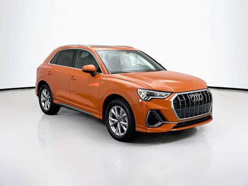 Certified 2025 Audi Q3 2.0T Premium w/ Convenience Package image 3