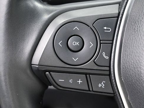 Certified 2024 Toyota Venza LE image 18