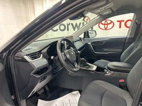 Used 2024 Toyota RAV4 LE image 22