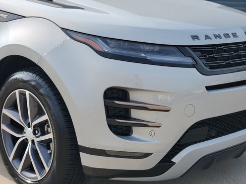 Certified 2025 Land Rover Range Rover Evoque Dynamic SE image 8
