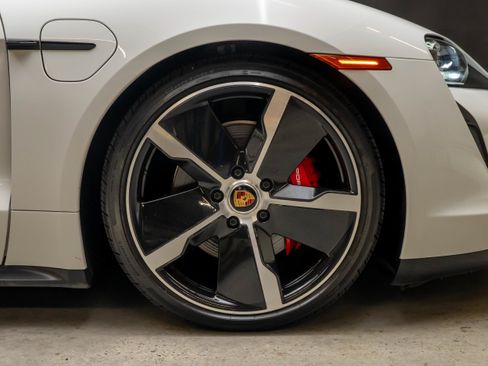 Certified 2024 Porsche Taycan 4S AWD/4WD image 13