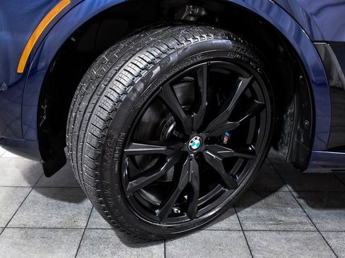 Used 2023 BMW X7 xDrive40i w/ Executive Package image 7