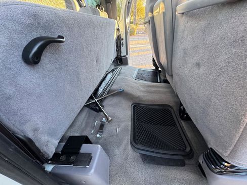 Used 2002 Dodge Ram 2500 Truck SLT Quad Cab Long Bed 2WD image 24