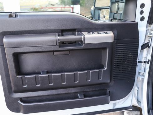 Used 2013 Ford F450 Lariat w/ Lariat Ultimate Pkg image 24