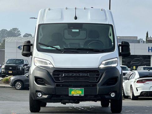 New 2026 RAM ProMaster 2500 w/ Quick Order Package 22H SLT+ image 11