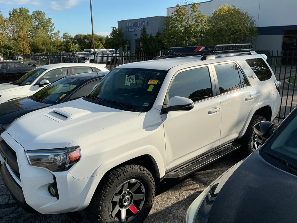 Used 2017 Toyota 4Runner TRD Off-Road Premium AWD/4WD image 3