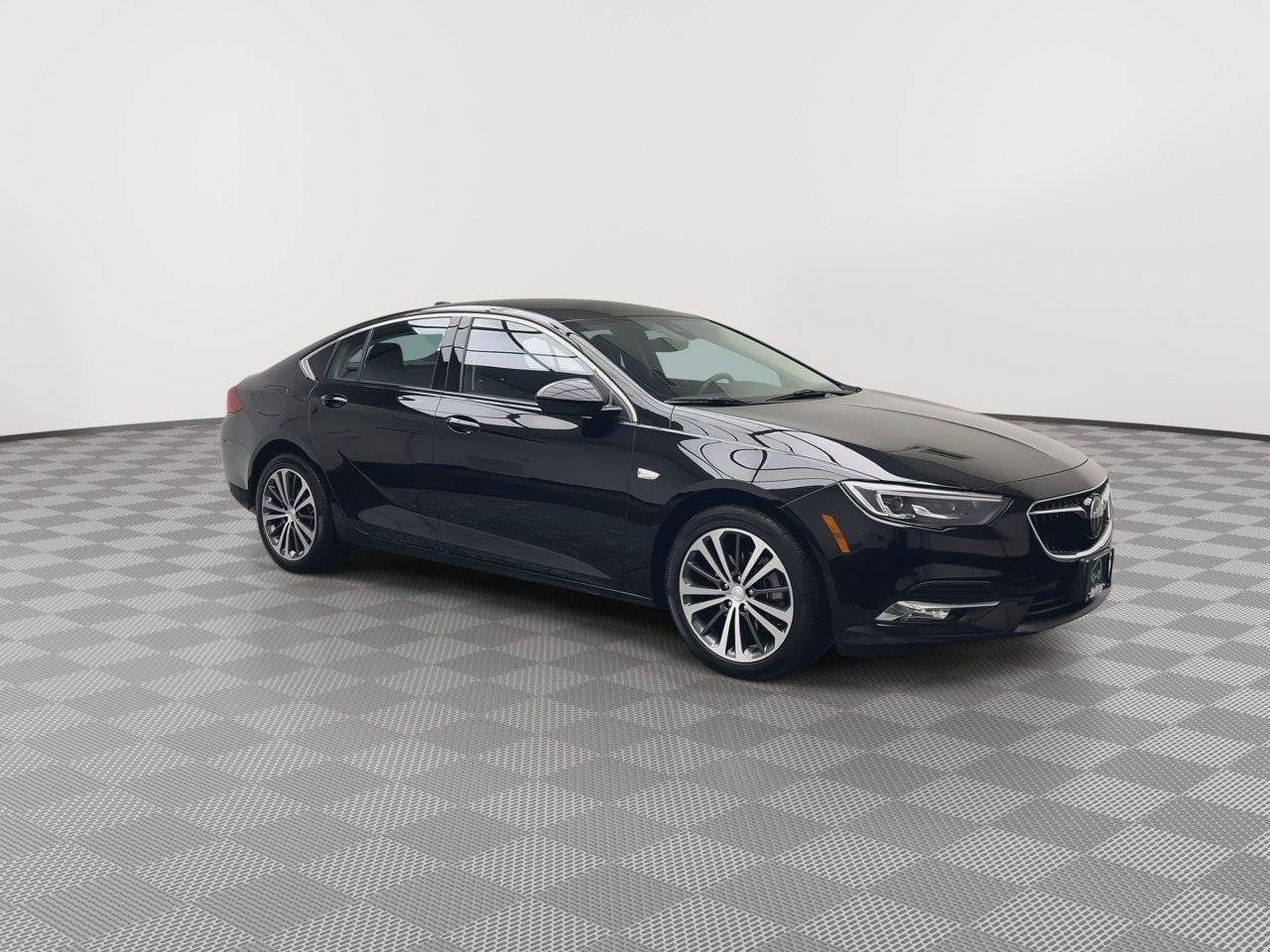 Certified 2020 Buick Regal Essence FWD image 33