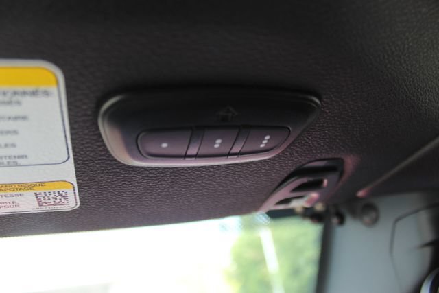 Used 2025 Jeep Wrangler Unlimited Rubicon w/ Convenience Group AWD/4WD image 22