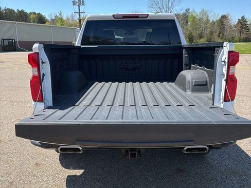 Used 2024 Chevrolet Silverado 1500 LT Trail Boss w/ Protection Package AWD/4WD image 18