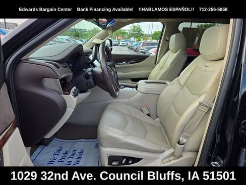 Used 2016 Cadillac Escalade ESV Luxury AWD/4WD image 14