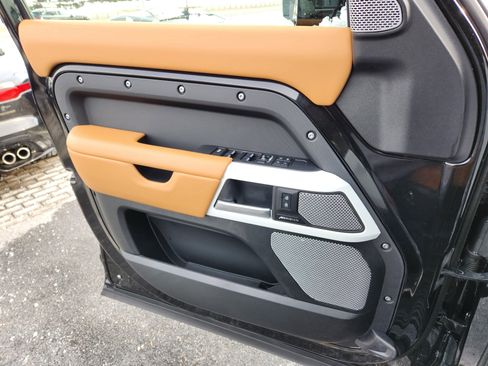 Certified 2024 Land Rover Defender 130 S image 26