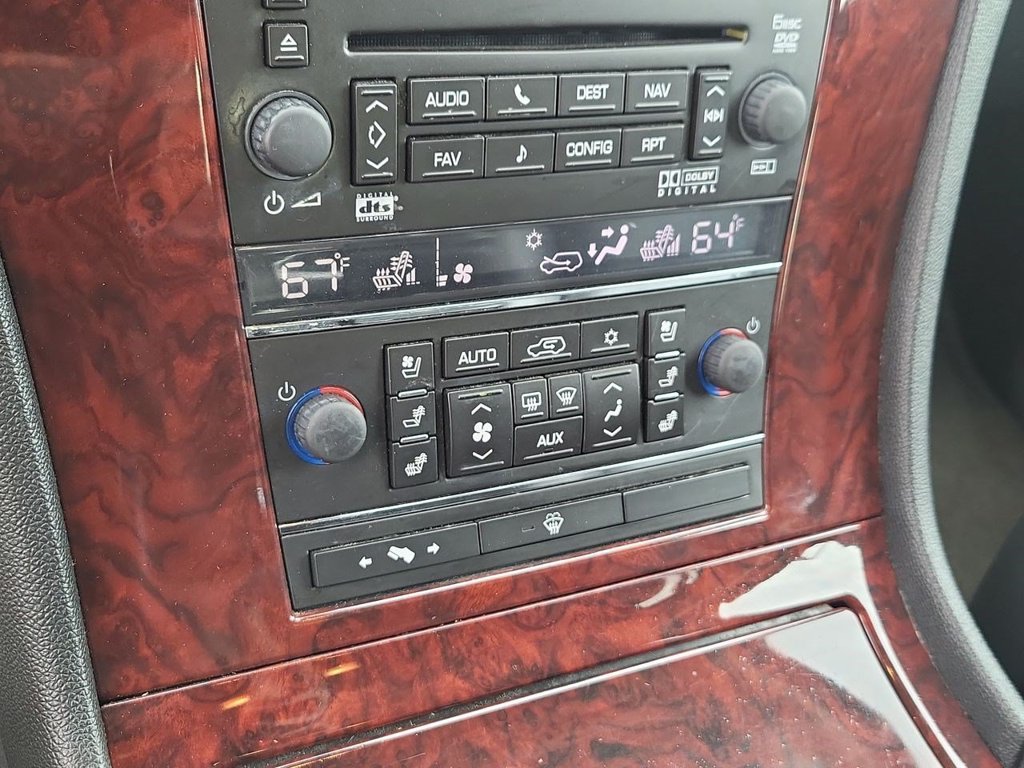 Used 2008 Cadillac Escalade AWD image 40