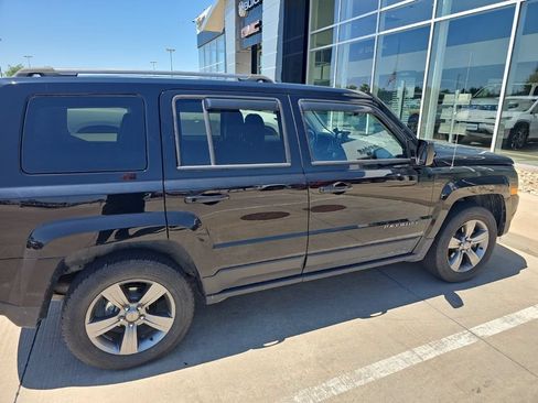 Used 2017 Jeep Patriot Sport w/ Power Value Group AWD/4WD image 7