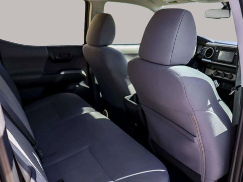 Used 2019 Toyota Tacoma SR5 image 29