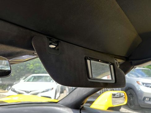 Used 2015 Chevrolet Corvette Z06 w/ 3LZ Preferred Equipment Group image 25