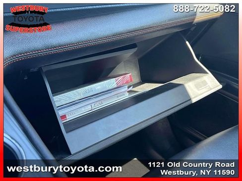 Used 2022 Toyota Sienna XSE w/ XSE Plus Package AWD/4WD image 32