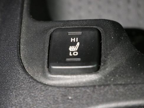 Used 2022 Toyota Corolla XLE FWD image 20
